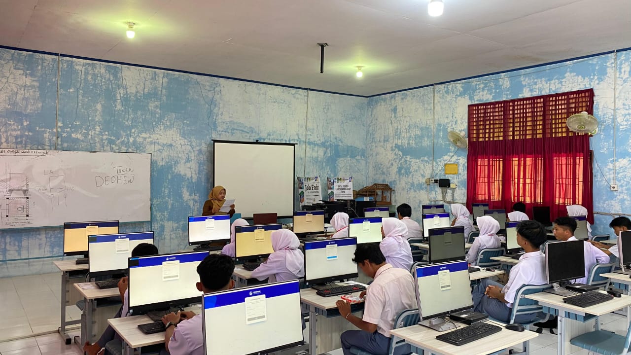 SMKN 1 Koto XI Tarusan Sukses Laksanakan Ujian Tes Kompetensi Akademik (TKA) Tahun 2025