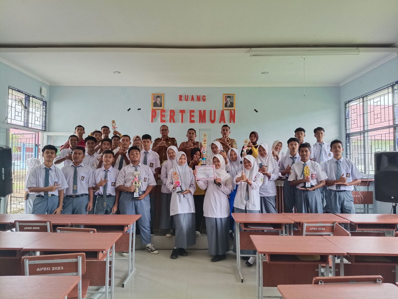 Tim Ekstrakurikuler Pramuka SMKN 1 Koto XI Tarusan Raih Juara Umum dan 7 Prestasi Membanggakan pada Ajang Lomba Gerakan Pramuka Saka Bhayangkara 2025