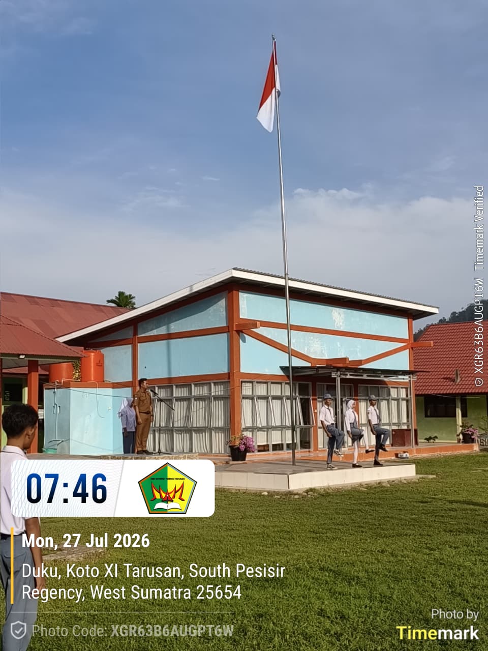 Pesan Pembina Upacara SMKN 1 Koto XI Tarusan: Menanamkan Karakter untuk Meraih Kesuksesan